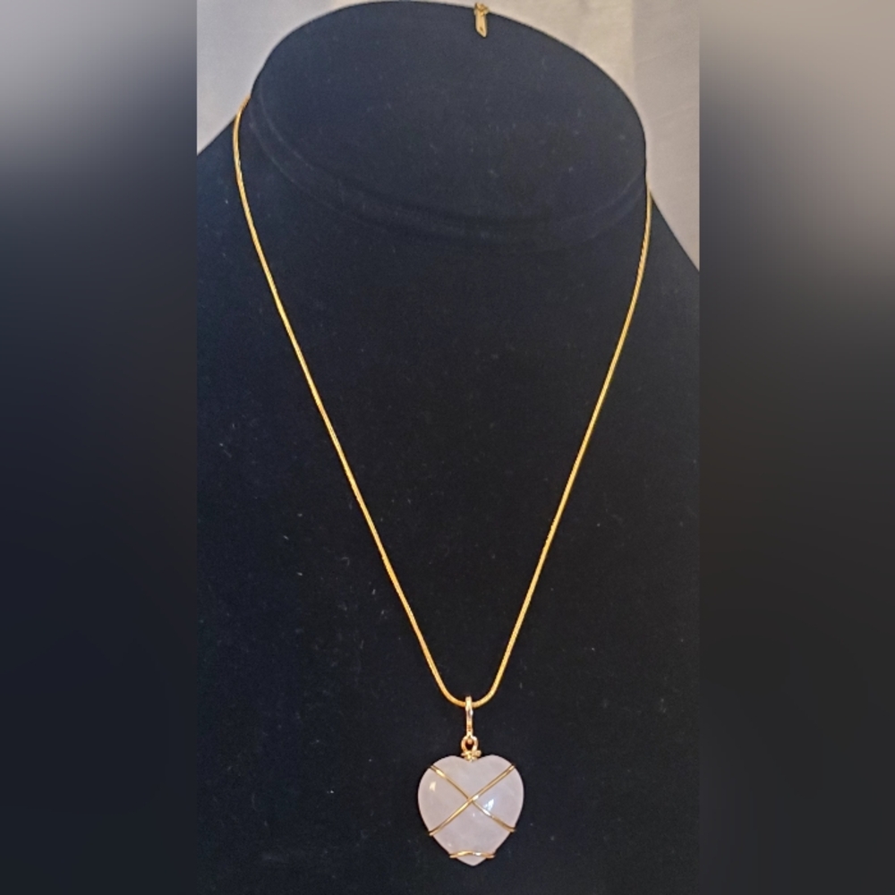 Aura Bloom Rose Quarts Heart Goldtone Necklace - Picture 3 of 5